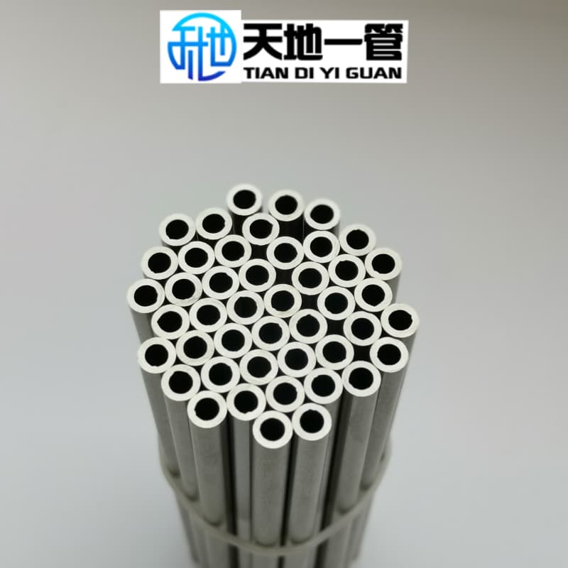 佛山不銹鋼管廠家的薄壁不銹鋼管有著怎樣的發(fā)展前景?